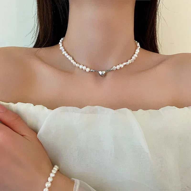 Alix – Kurze Halskette mit Perlen Love Magnet