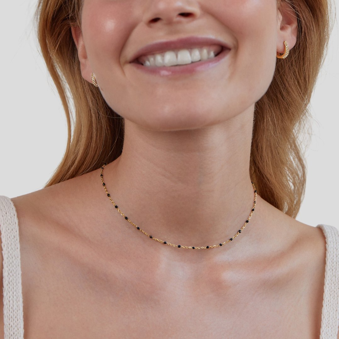 Yara – Elegante Halskette aus schwarzen Perlen