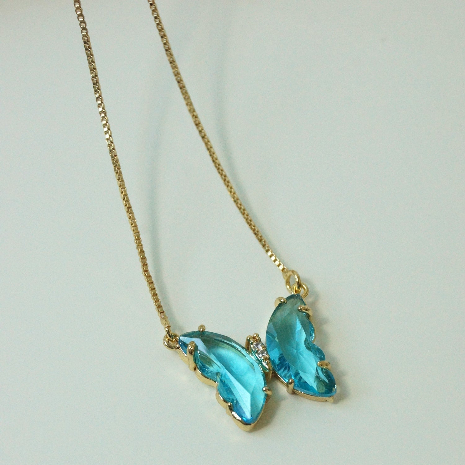 Aurora - Kristall-Aqua-Schmetterlingshalskette