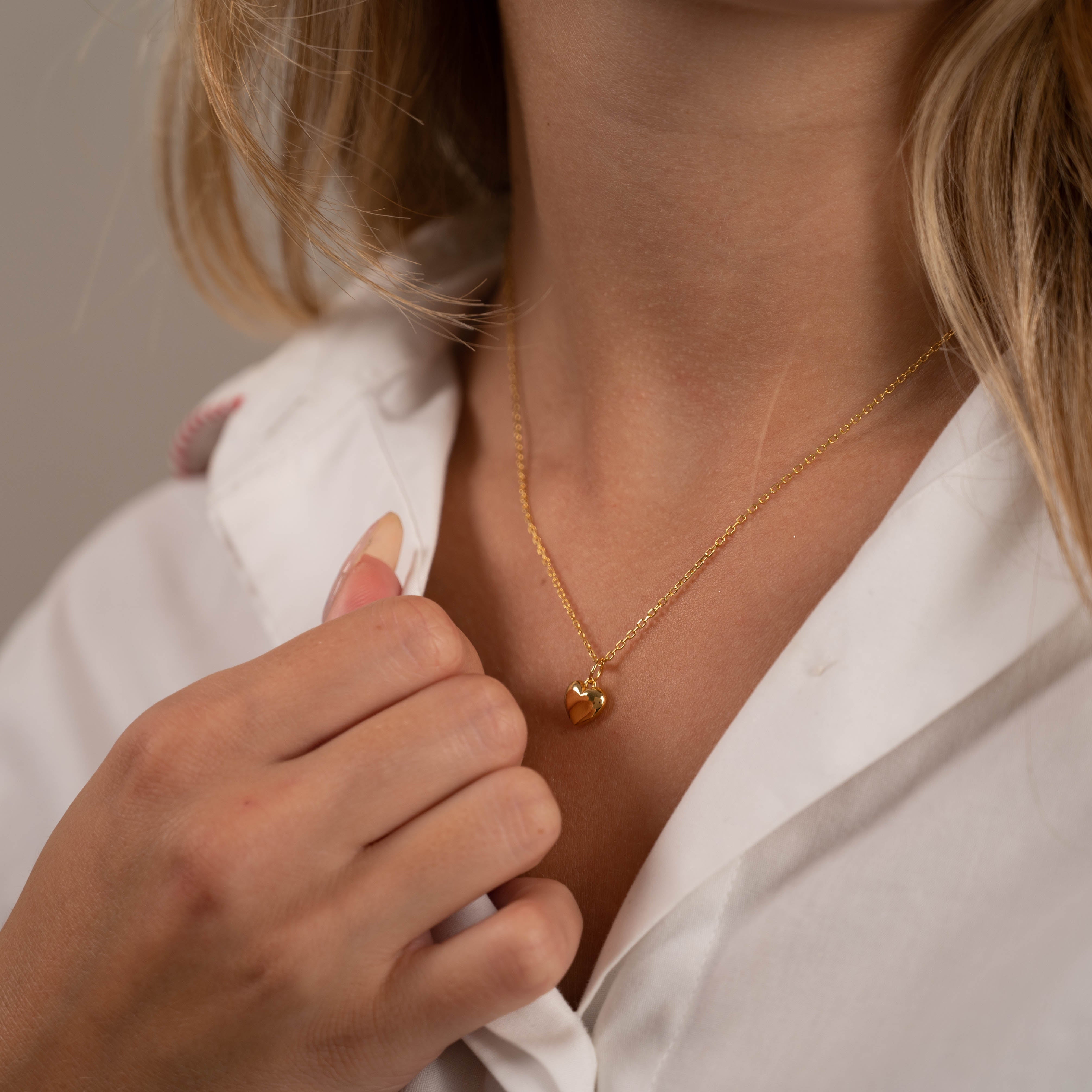 Lamia - Goldenes Herz-Halsband