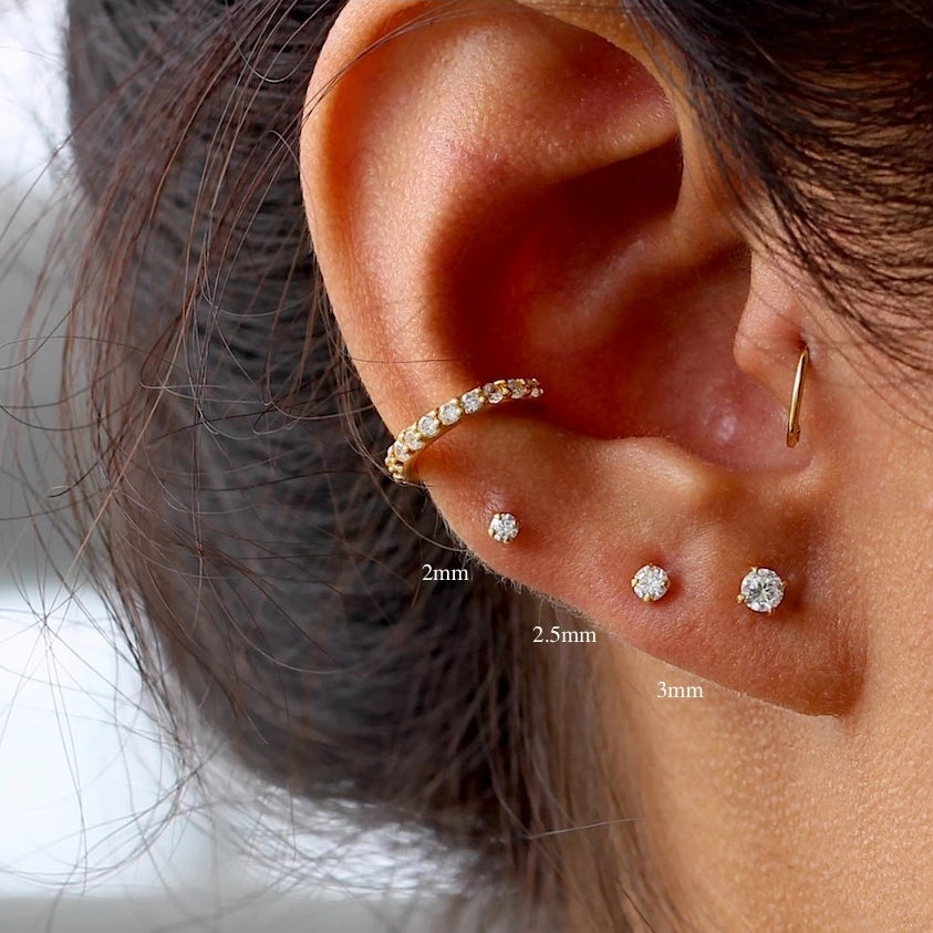 Sloane - Mini-Ohrringe mit 2mm Glanz
