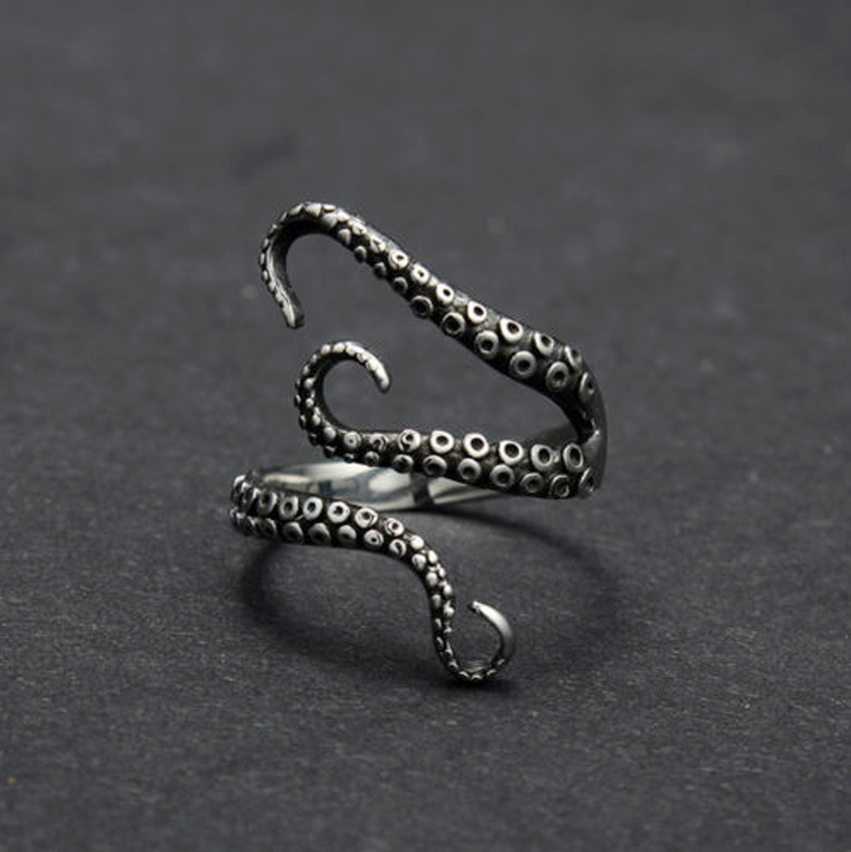 Thalassa – Verstellbarer Ring mit Oktopus-Tentakel