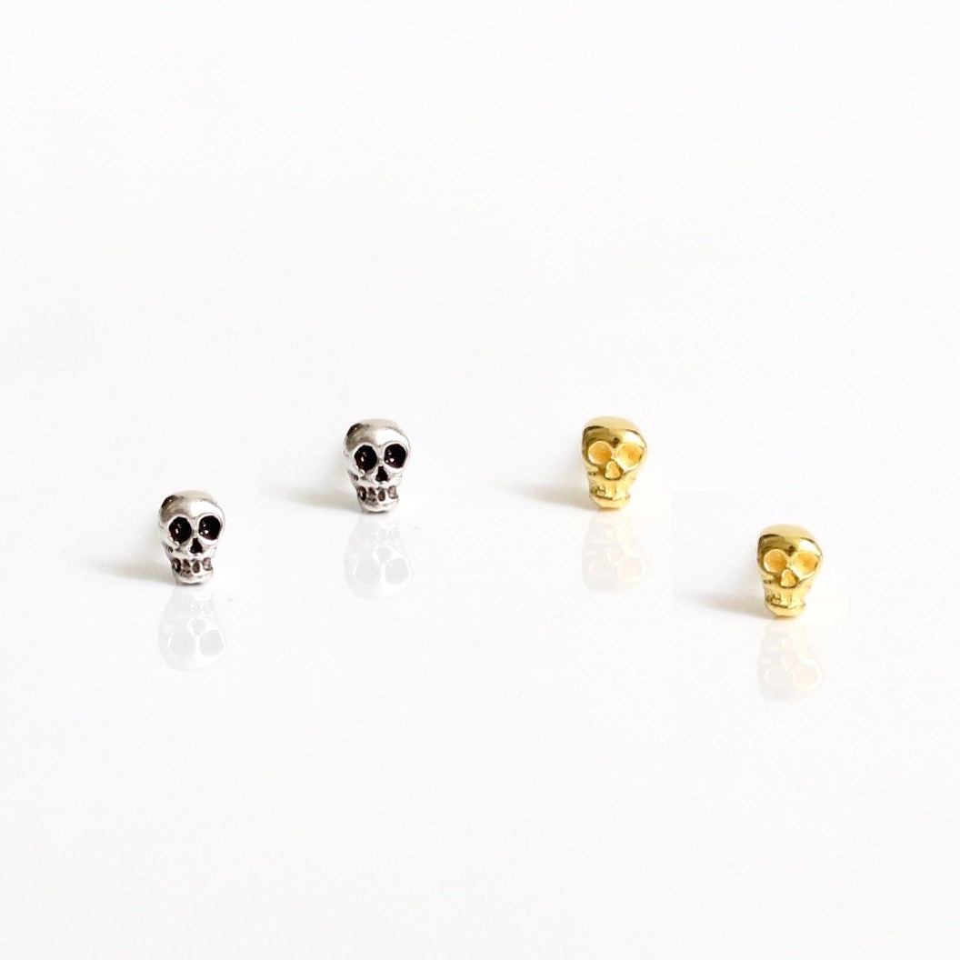 Reem - kleine Totenkopf-Ohrringe