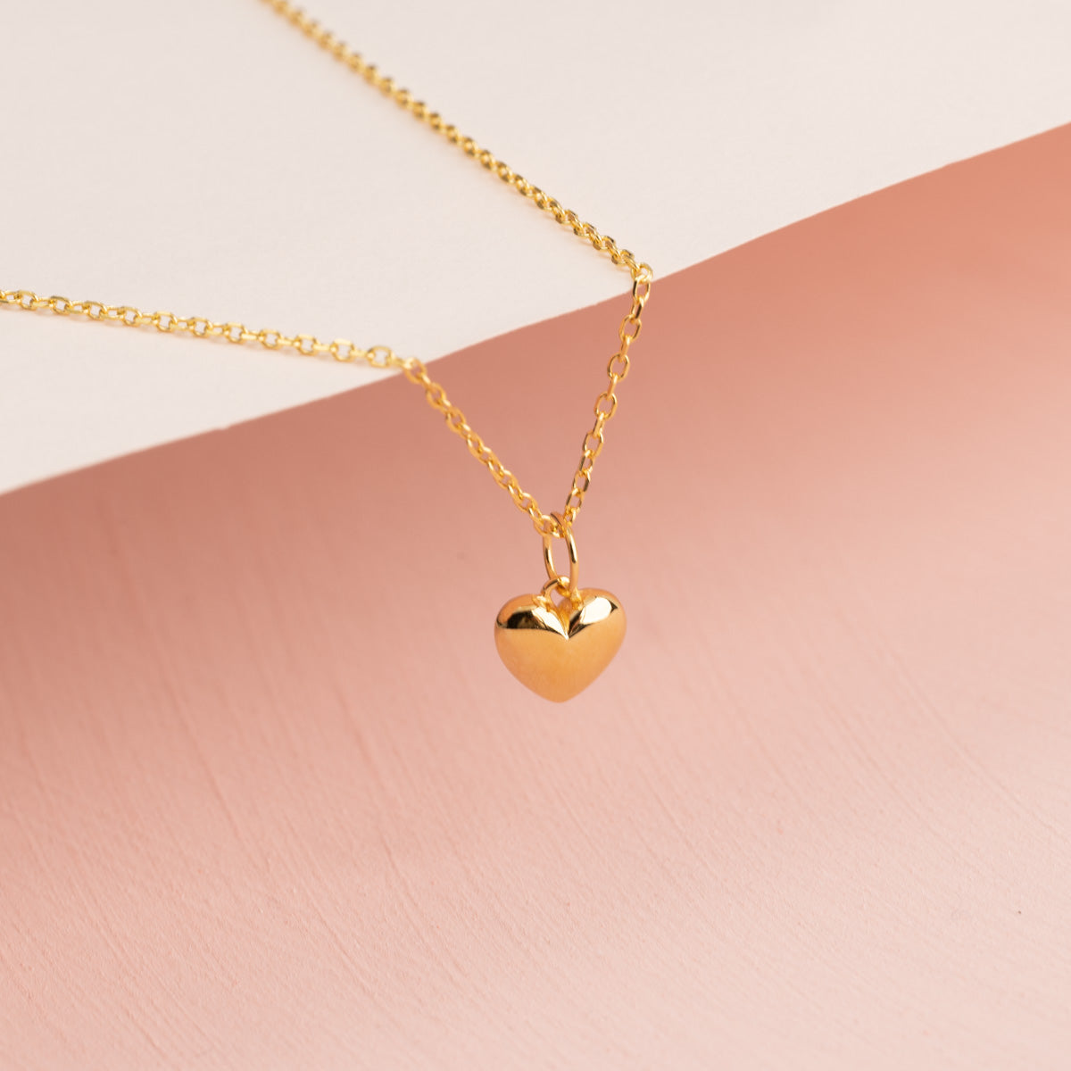 Lamia - Goldenes Herz-Halsband
