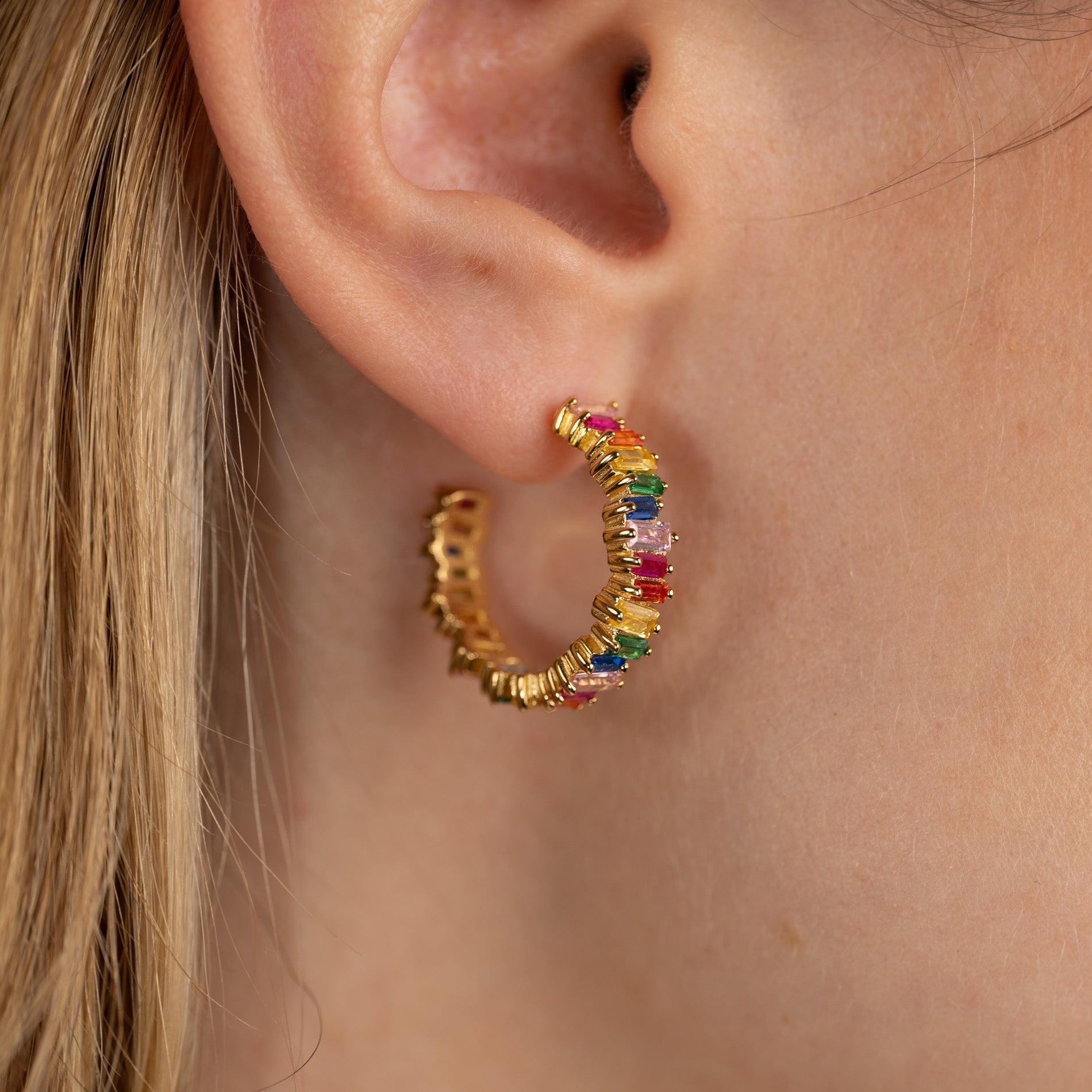 Veronica - Goldene Regenbogen-Hoops